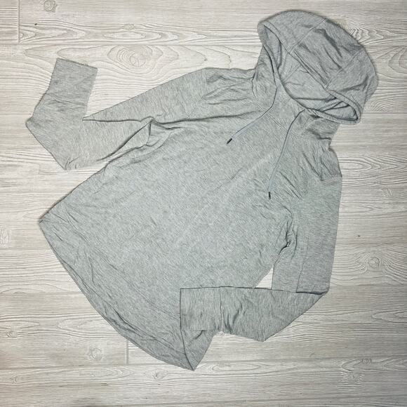 Athletic Solid Gray Size 4-6 Thumb Hole Slits Pullover Light Hoodie - Picture 1 of 6